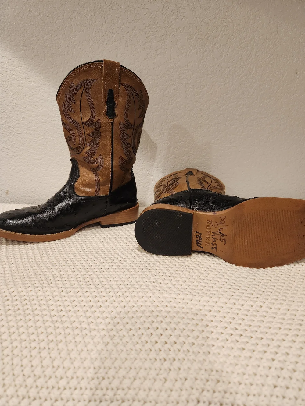 Kids Faux Ostrich Western Boots - Blk/Bro